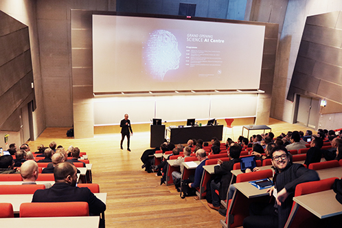 Head of Department of Computer Science, Mads Nielsen, was moderator at the opening event.