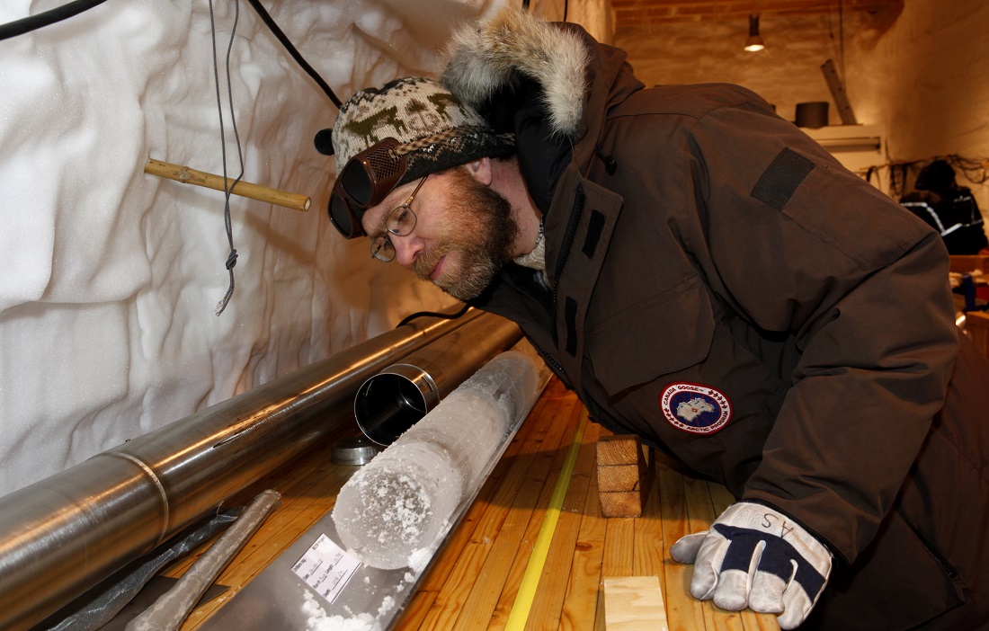 Ancient air bubbles speak to a much warmer Antarctica during the ice ...